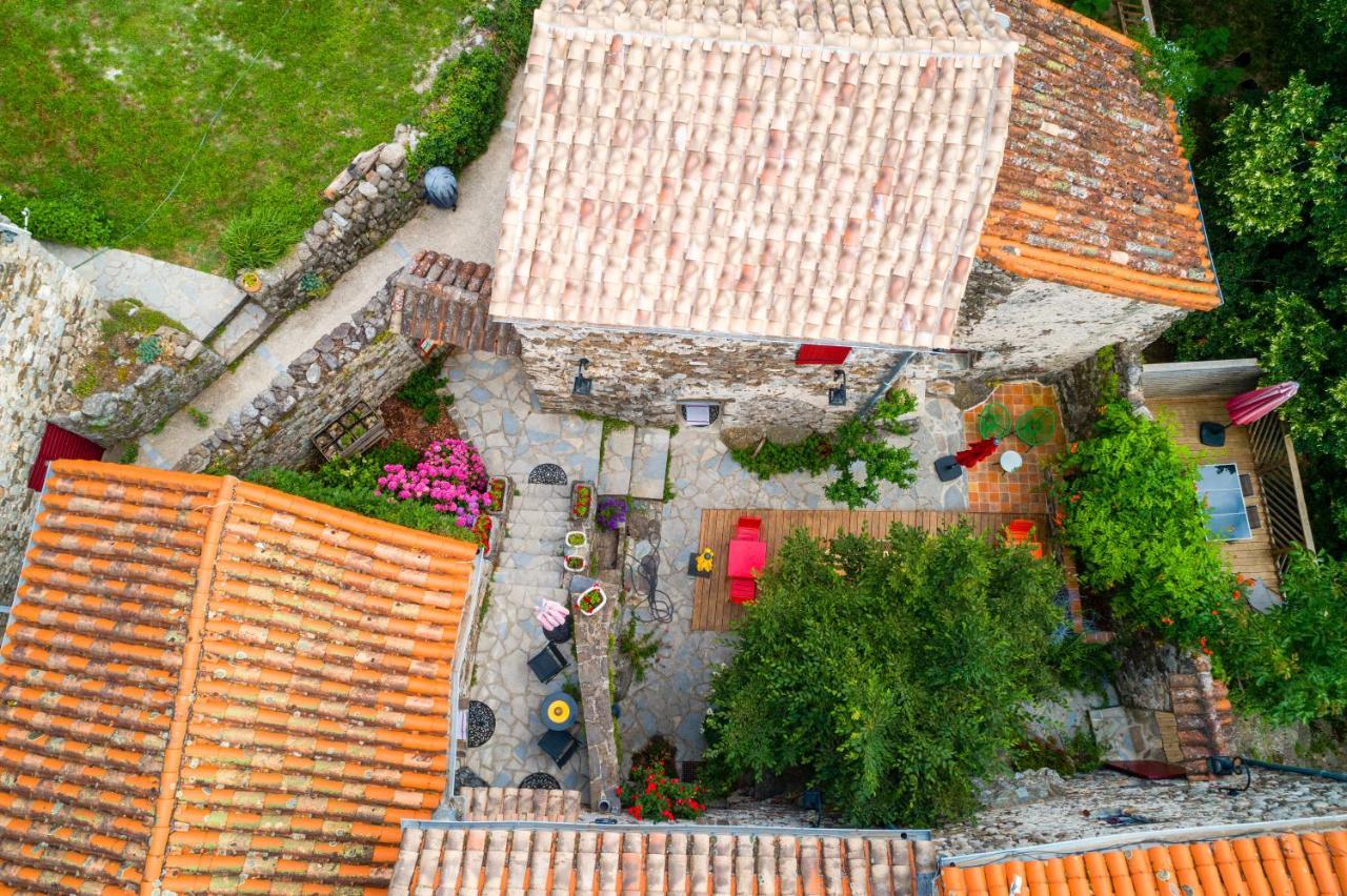 Le Mas De Ribard Breau-et-Salagosse Exterior photo